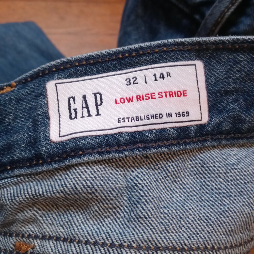 GAP low rise stride wide-leg jeans in medium indigo (14R/32) - Picture 10 of 13